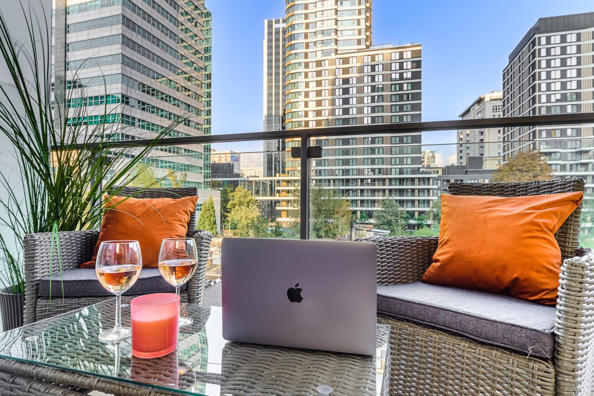 Luxury Apartments In Platinum Tower Varsóvia Exterior foto